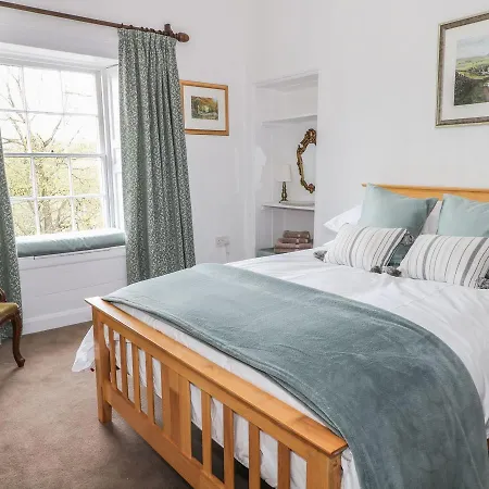 Curlew Cottage, Carnforth Lancs *